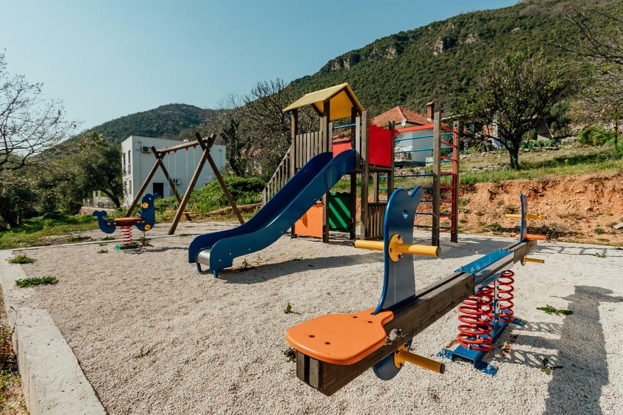 Acacia summer holiday Ðenovići Exterior foto