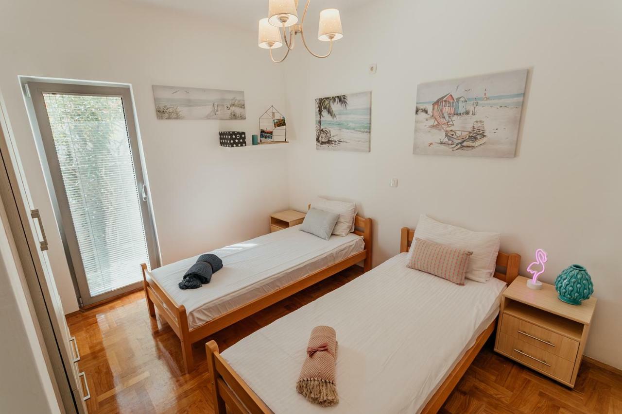 Acacia summer holiday Ðenovići Exterior foto